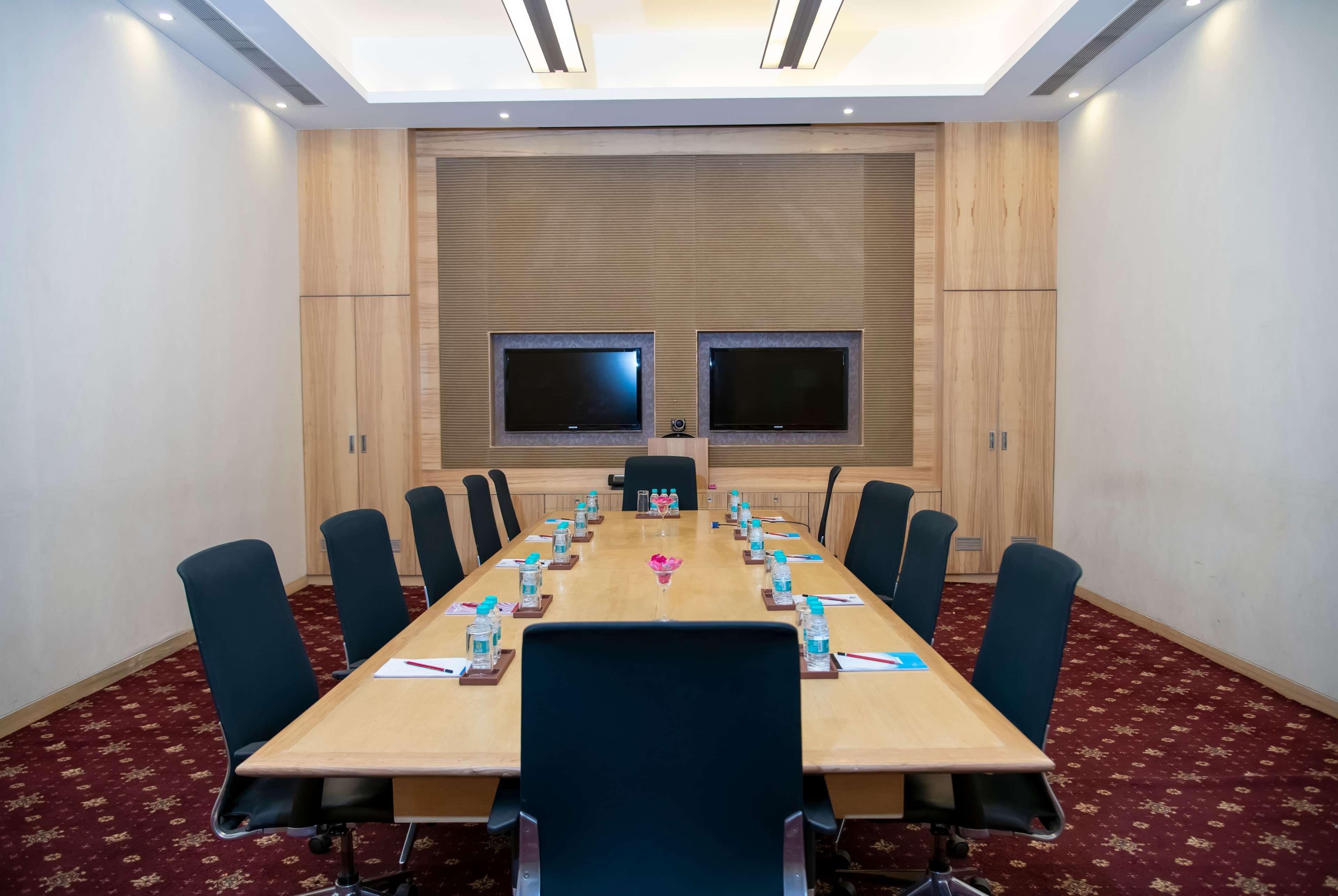 Ramada Plaza By Wyndham Pune Hinjewadi Dāpuri Exterior foto